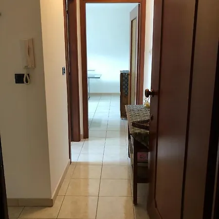 Casa Sulla Strada Di Pila E Vicino Al Centro Di 아오스타